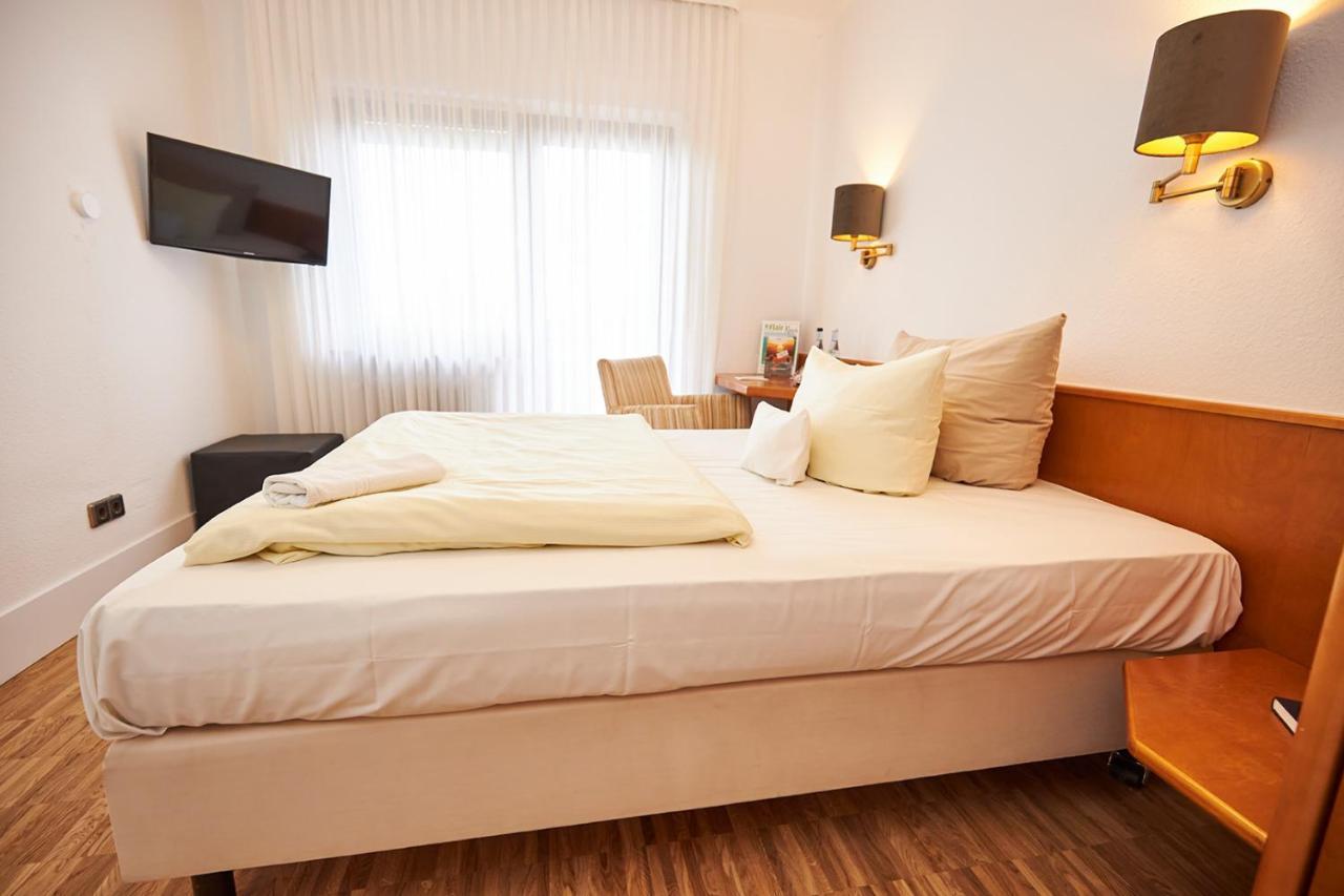 Erck- Flair Hotel & Restaurant Bad Schönborn Eksteriør billede
