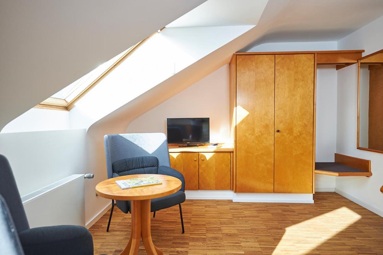 Erck- Flair Hotel & Restaurant Bad Schönborn Eksteriør billede