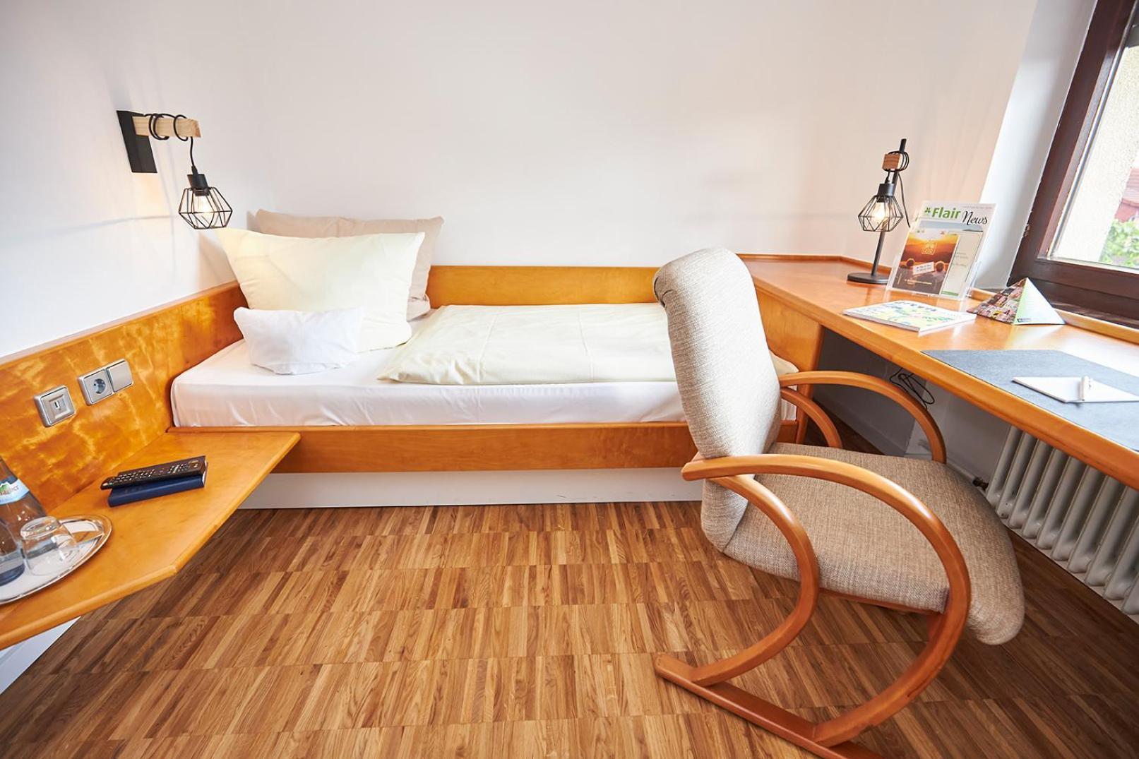 Erck- Flair Hotel & Restaurant Bad Schönborn Eksteriør billede