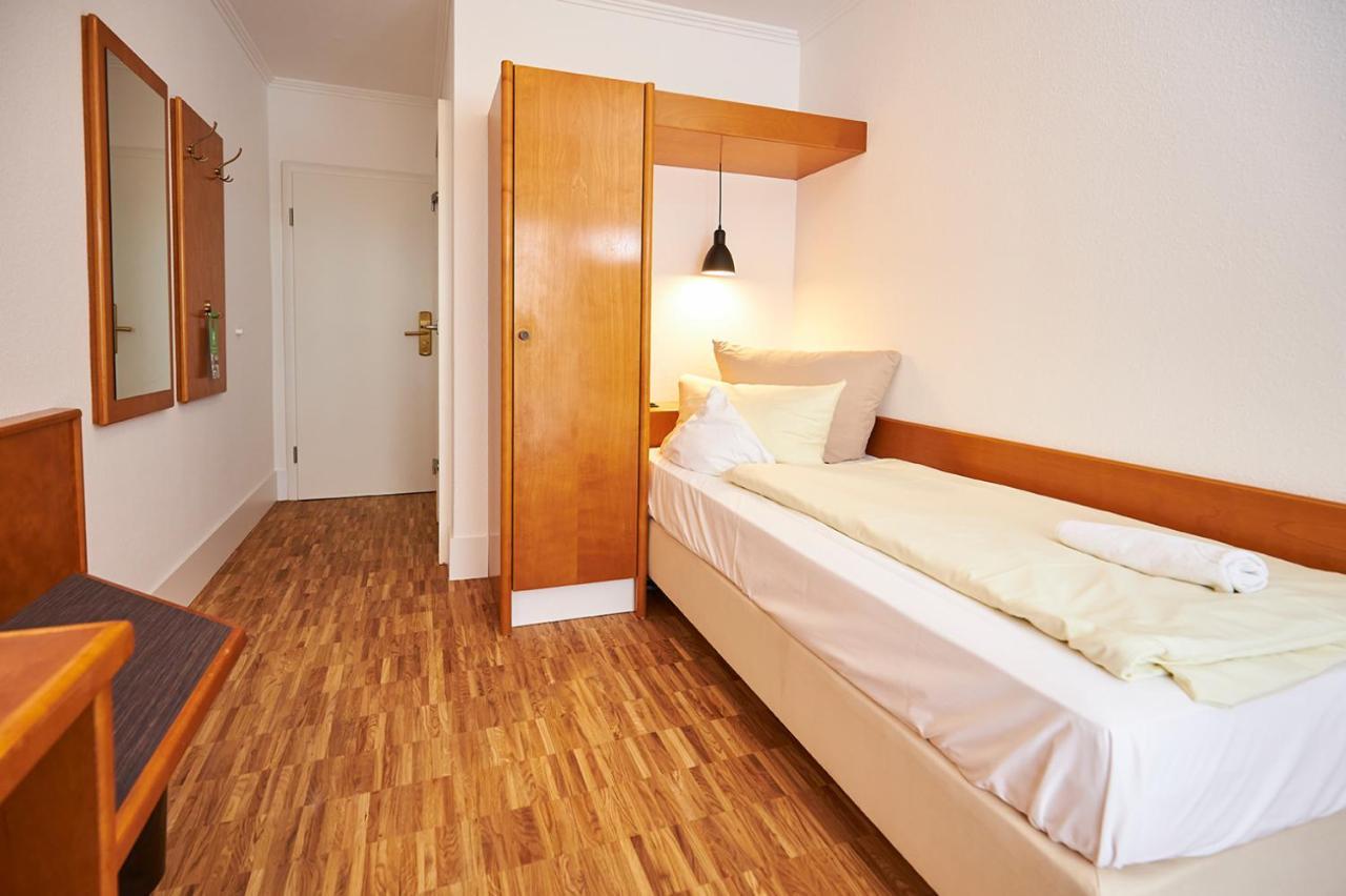 Erck- Flair Hotel & Restaurant Bad Schönborn Eksteriør billede